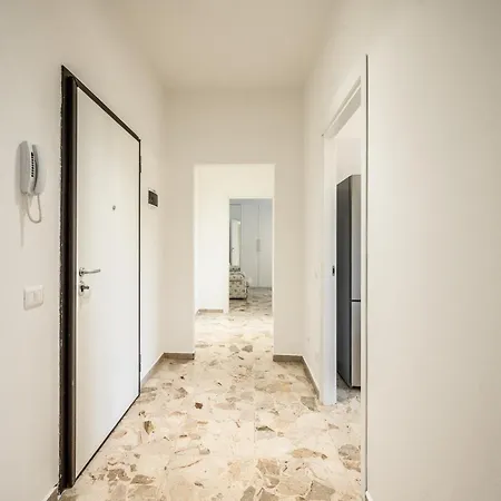 Mutina 5 * 모데나